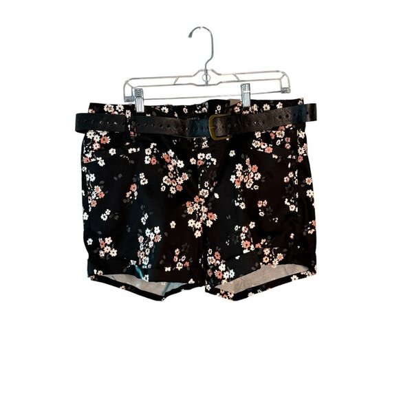 Torrid Womens Black Floral Cuffed Shorts With Perforated Belt Size 18 Cotton - Picture 1 of 6